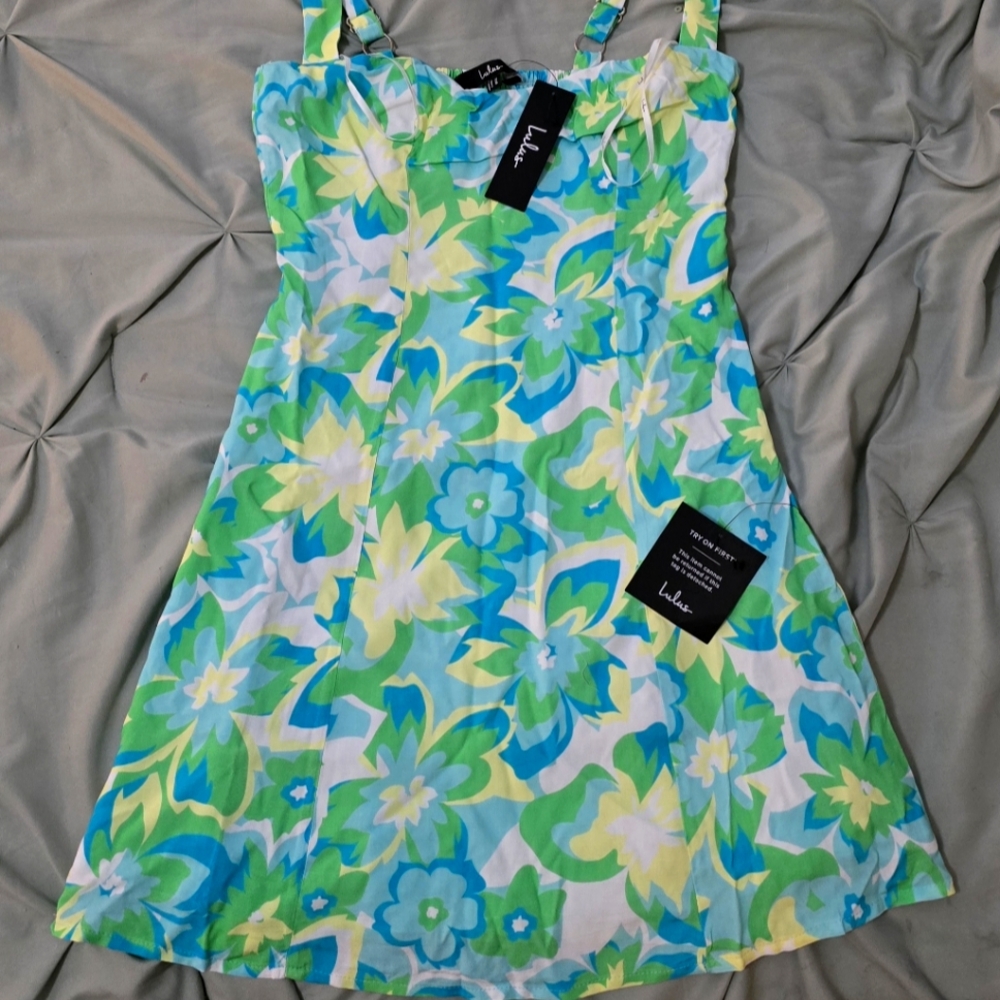Lululemon Vibrant Floral Mini Dress in Green Blue Ivory And Yellow